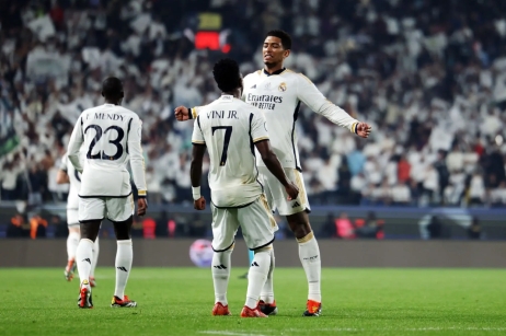 今晚有篮比赛现场直播吗